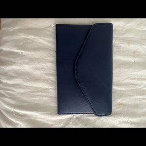NWOT Zoppen travel wallet
